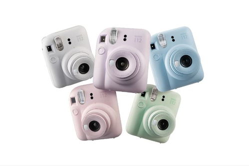 富士胶片推出新款instax mini 12拍立得相机，售价79.95美元引领迷你摄影新风尚