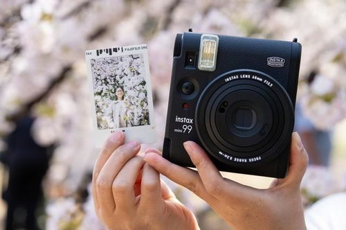 一次成像也有高级感 富士Instax Mini 99拍立得相机上手评测